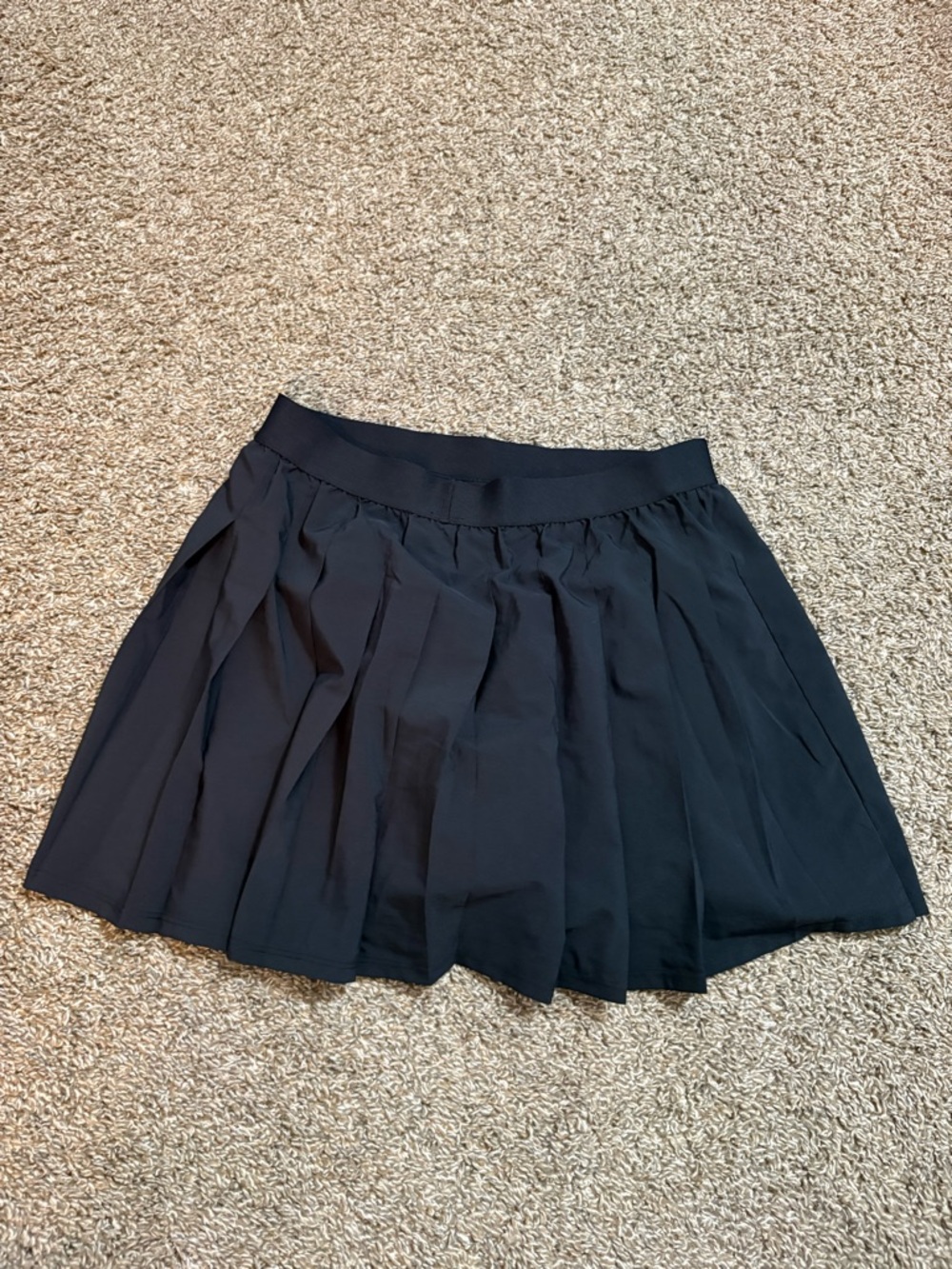 Alo Yoga Aces Tennis Skirt Black Pleated Skort with Pockets Womens Size Small - Picture 5 of 8